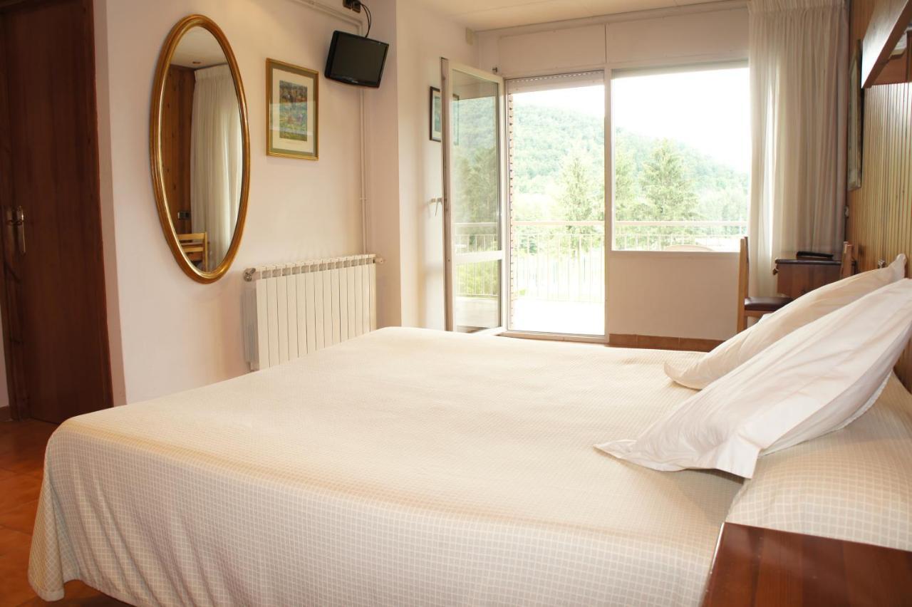 Hotel Solana Del Ter Ripoll Eksteriør bilde